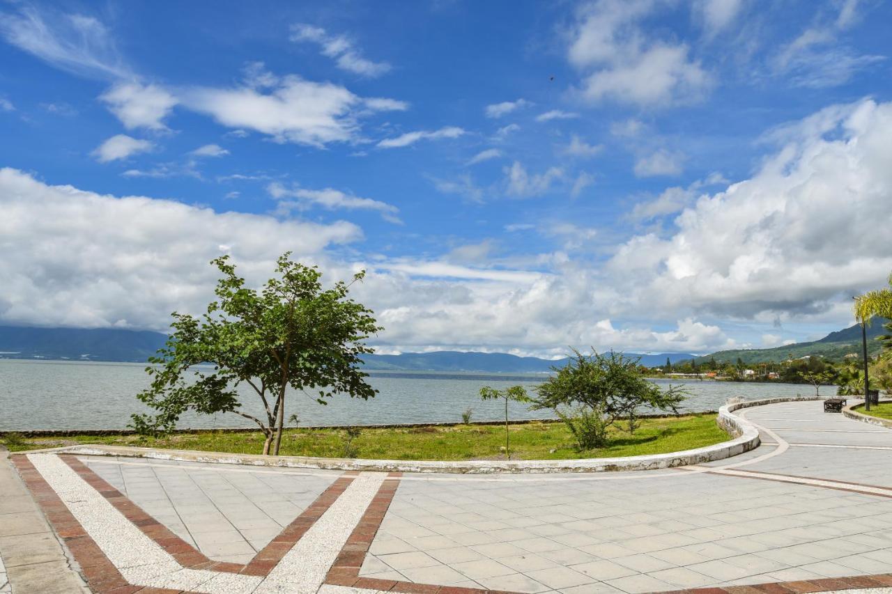 Casa Jardin-Lakeside Boutique Resort By Restavio Ajijic Ngoại thất bức ảnh