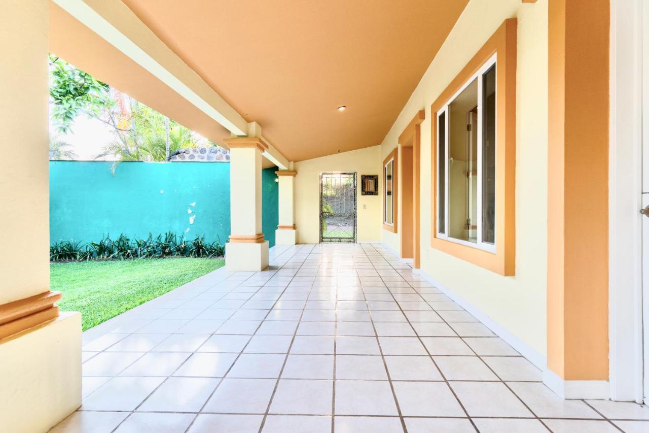 Casa Jardin-Lakeside Boutique Resort By Restavio Ajijic Ngoại thất bức ảnh